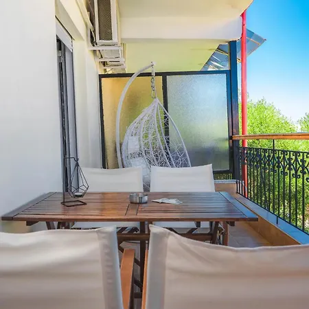 Apartment Nowhere Pefkochori