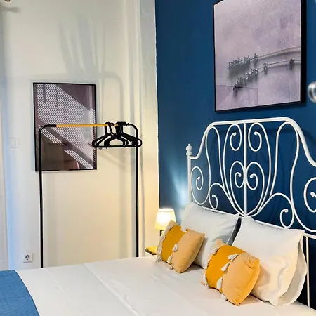 Nowhere * Πευκοχώρι