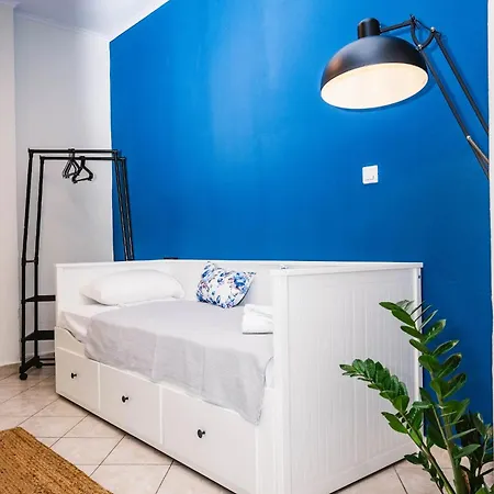 Nowhere * Πευκοχώρι