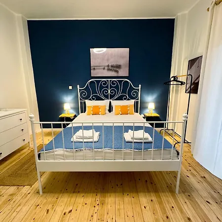 Nowhere * Πευκοχώρι