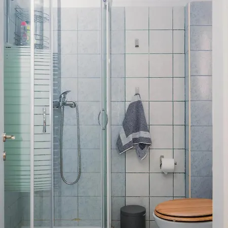 Nowhere פפקוהורי